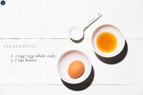 Trị nám bằng trứng gà và mật ong - hoidapnails.com