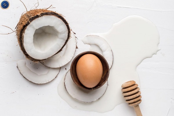 Công thức dầu dừa, mật ong và trứng gà giúp trị tàn nhang hiệu quả - hoidapnails.com