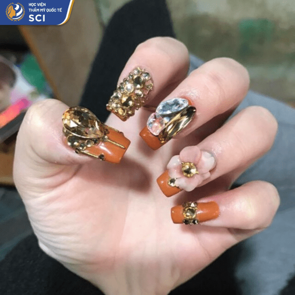 Mẫu nail thích hợp với những cô nàng chuộng phong cách trưởng thành và quyến rũ - hoidapnails.com