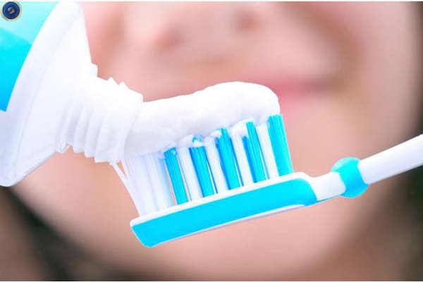 Kem đánh răng hiện nay không còn chứa triclosan nữa - hoidapnails.com