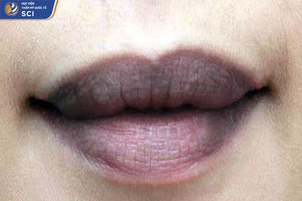 Có bầu có phun môi được không? - hoidapnails.com