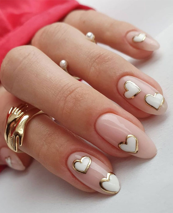 mẫu nail thiết kế hình trái tim