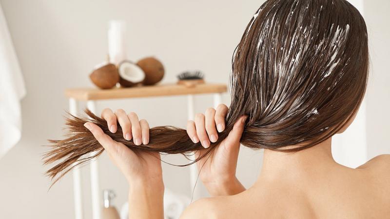 Tại sao các bạn gái lựa chọn chăm sóc tóc bằng dầu xả Dr.FORHAIR Folligen