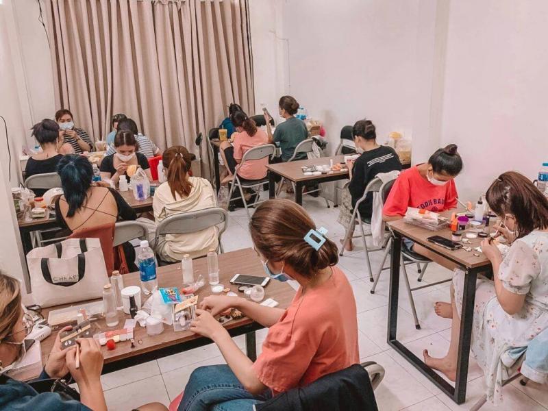 Giải đáp các thắc mắc về học nail và làm nail trong thời gian tới