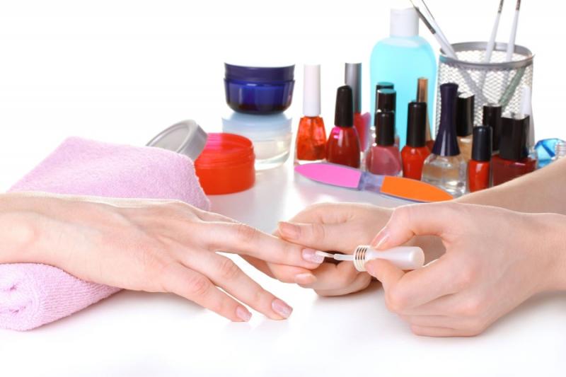 Dịch vụ làm nail gồm có gì? Giá của dịch vụ làm nail có đắt không?