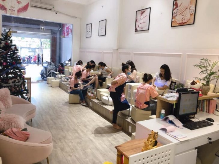 Công việc của thợ làm nail là gì? 