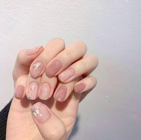 Cập nhật những mẫu nail nhẹ nhàng cho các bạn gái